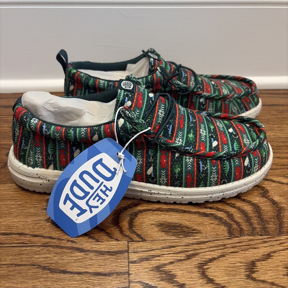 Hey Dude Wally Merry Fishmas Christmas Sweater Pine Green Shoes Men's Size 8